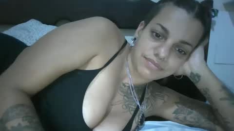 Snapshot of hotba3 chatting on 04/20/26, 11:39 BigTiddy online show from 04/20/26, 11:39