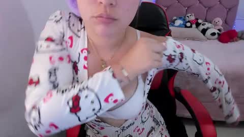 Snapshot of hotbbcwife chatting on 05/11/26, 07:11 lesly and ander online show from 05/11/26, 07:11