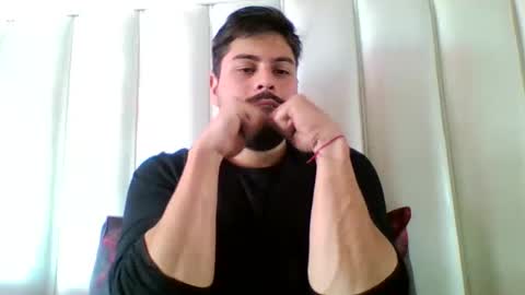 hotbeast00 online show from 12/17/25, 08:42