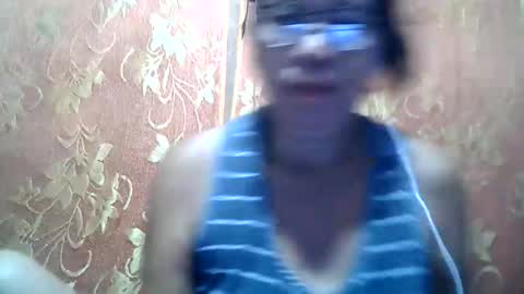 Snapshot of hotbetty_45 chatting on 10/27/25, 09:52 hotbetty_45 online show from 10/27/25, 09:52