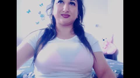 Snapshot of hotboobsmaya chatting on 03/27/26, 08:48 hotboobsmaya online show from 03/27/26, 08:48