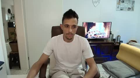 Snapshot of hotboyshorny chatting on 02/08/26, 08:23 Hotboyshorny online show from 02/08/26, 08:23