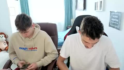 Snapshot of hotboyshorny chatting on 02/23/26, 07:39 Hotboyshorny online show from 02/23/26, 07:39