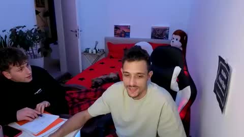 Snapshot of hotboyshorny chatting on 02/23/26, 07:44 Hotboyshorny online show from 02/23/26, 07:44