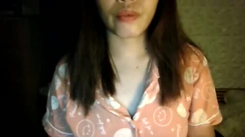 Snapshot of hotchick2099 chatting on 03/29/26, 04:07 hotchick2099 online show from 03/29/26, 04:07