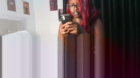 Snapshot of hotcurvykeisha chatting on 03/26/26, 03:17 Hotcurvykeisha online show from 03/26/26, 03:17