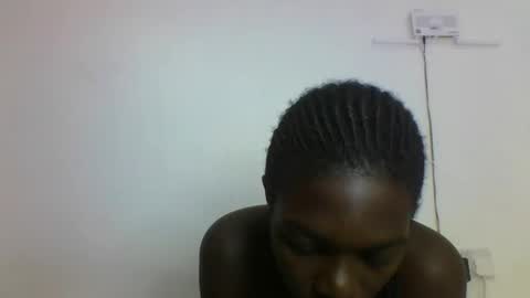 Snapshot of hotcutetracie chatting on 09/21/25, 03:57 VICTORIA online show from 09/21/25, 03:57