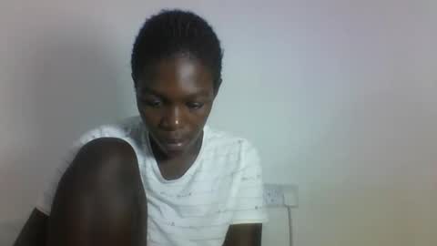 Snapshot of hotcutetracie chatting on 09/29/25, 09:36 VICTORIA online show from 09/29/25, 09:36