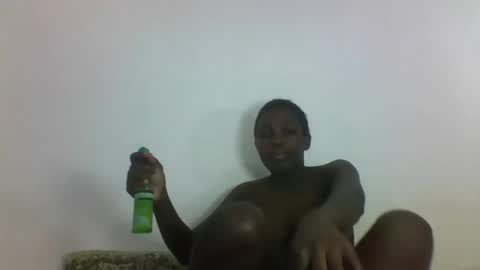 Snapshot of hotcutetracie chatting on 09/30/25, 10:31 VICTORIA online show from 09/30/25, 10:31