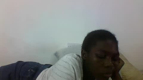 Snapshot of hotcutetracie chatting on 10/01/25, 06:14 VICTORIA online show from 10/01/25, 06:14