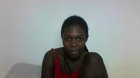 Snapshot of hotcutetracie chatting on 10/04/25, 02:48 VICTORIA online show from 10/04/25, 02:48