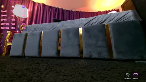 Snapshot of hotdesy_ chatting on 02/13/26, 03:35 Mistress online show from 02/13/26, 03:35