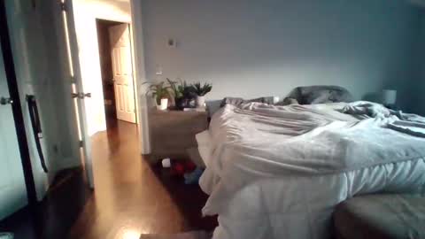 Snapshot of hotdog1124 chatting on 11/19/25, 11:54 hotdog1124 online show from 11/19/25, 11:54