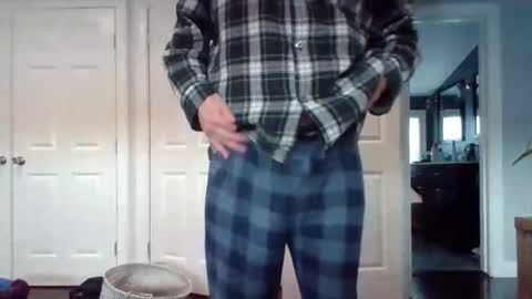 Snapshot of hotdog1124 chatting on 02/01/26, 01:31 hotdog1124 online show from 02/01/26, 01:31