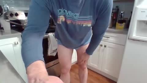 Snapshot of hotdog1124 chatting on 02/02/26, 12:59 hotdog1124 online show from 02/02/26, 12:59