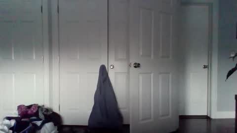 Snapshot of hotdog1124 chatting on 03/05/26, 12:23 hotdog1124 online show from 03/05/26, 12:23