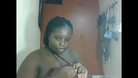 Snapshot of hotebbbyy chatting on 04/10/26, 06:23 EBBY online show from 04/10/26, 06:23