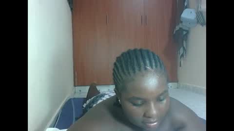 Snapshot of hotebbbyy chatting on 04/17/26, 06:00 EBBY online show from 04/17/26, 06:00