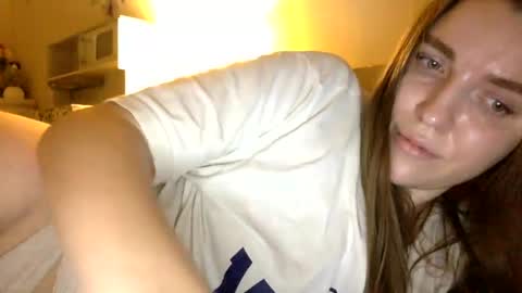 Snapshot of hoteffy chatting on 01/19/25, 12:38 effy online show from 01/19/25, 12:38