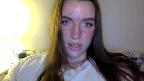 Snapshot of hoteffy chatting on 02/03/26, 10:04 effy online show from 02/03/26, 10:04