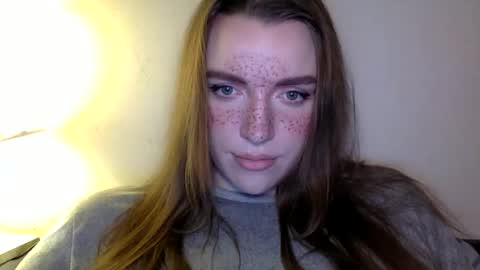 Snapshot of hoteffy chatting on 02/18/26, 09:55 effy online show from 02/18/26, 09:55