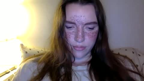 Snapshot of hoteffy chatting on 03/18/26, 10:13 effy online show from 03/18/26, 10:13