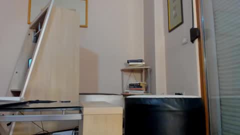 Erika  online show from 01/17/25, 11:29