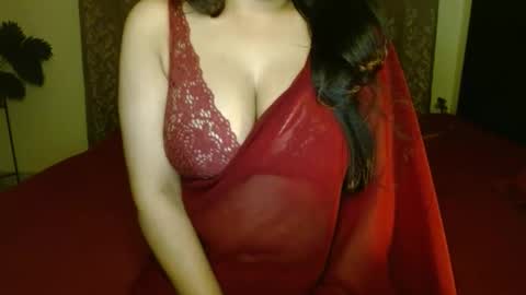 Snapshot of hoteliza6 chatting on 02/01/26, 06:28 Eliza i dont show face in any show online show from 02/01/26, 06:28