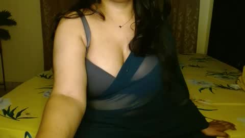 Snapshot of hoteliza6 chatting on 02/28/26, 04:52 Eliza i dont show face in any show online show from 02/28/26, 04:52