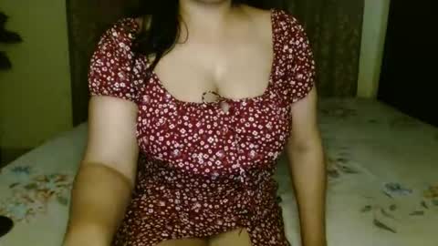 Snapshot of hoteliza6 chatting on 03/06/26, 06:15 Eliza i dont show face in any show online show from 03/06/26, 06:15