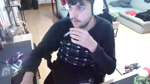 Snapshot of hotfilled chatting on 10/23/25, 10:25 Mephisto667 online show from 10/23/25, 10:25