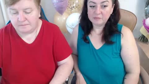 Snapshot of hotfiremommy chatting on 10/18/25, 07:20 LimonkaFire online show from 10/18/25, 07:20