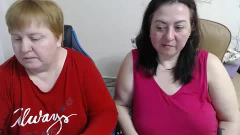 Snapshot of hotfiremommy chatting on 03/27/26, 06:51 LimonkaFire online show from 03/27/26, 06:51