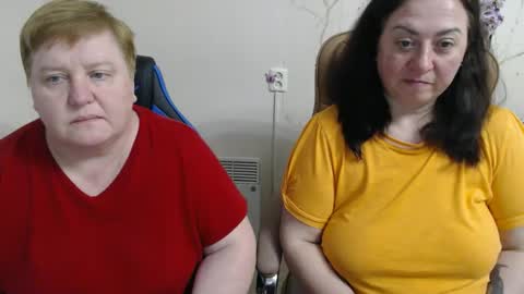 Snapshot of hotfiremommy chatting on 05/07/26, 08:25 LimonkaFire online show from 05/07/26, 08:25