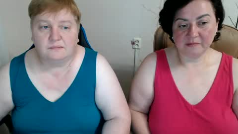 Snapshot of hotfiremommy chatting on 06/17/26, 06:53 LimonkaFire online show from 06/17/26, 06:53