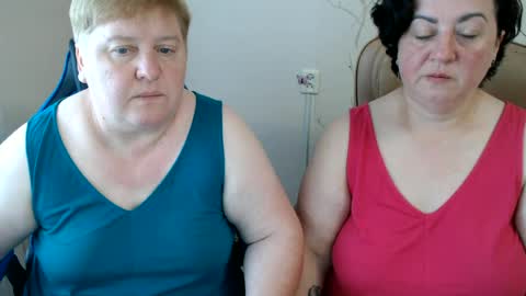 Snapshot of hotfiremommy chatting on 06/19/26, 02:54 LimonkaFire online show from 06/19/26, 02:54