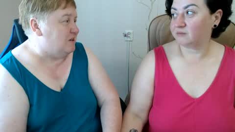 Snapshot of hotfiremommy chatting on 06/20/26, 08:28 LimonkaFire online show from 06/20/26, 08:28