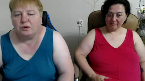 Snapshot of hotfiremommy chatting on 06/26/26, 06:56 LimonkaFire online show from 06/26/26, 06:56