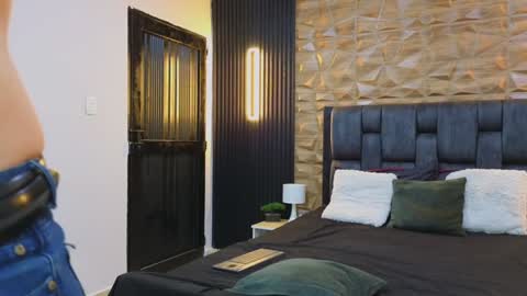 felipe  marcello online show from 02/01/25, 07:23