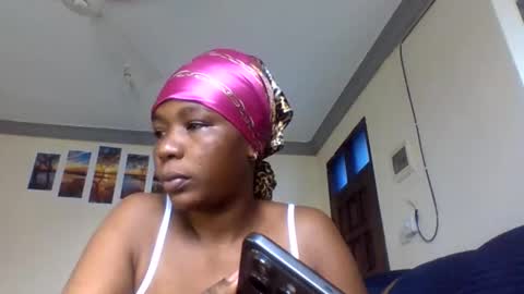 Snapshot of hotgirlchawowo25 chatting on 05/03/26, 09:26 hotgirlchawowo25 online show from 05/03/26, 09:26