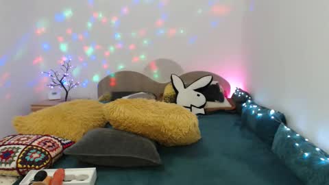 hotgirlkarina online show from 11/12/25, 05:19