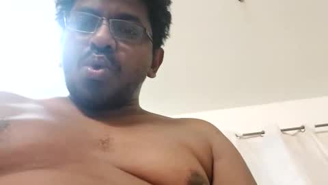 Snapshot of hotgluteus4321 chatting on 05/15/26, 09:00 hotgluteus4321 online show from 05/15/26, 09:00