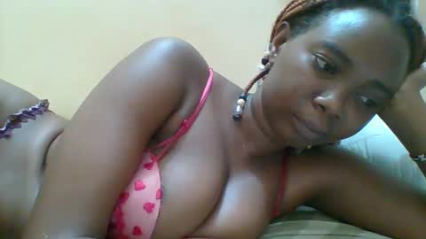 Queen online show from 10/28/25, 01:47