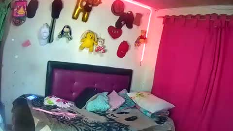 Snapshot of hotgui84 chatting on 02/27/26, 02:33 hotgui84 online show from 02/27/26, 02:33