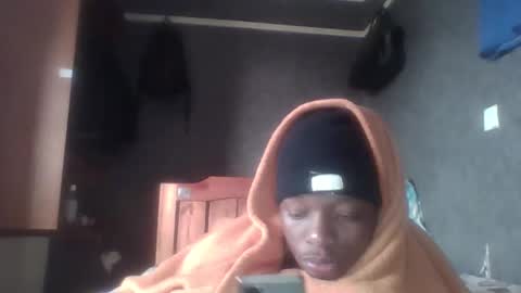 Snapshot of hotguyy001 chatting on 02/16/25, 04:53 hotguyy001 online show from 02/16/25, 04:53