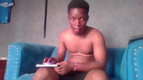 Snapshot of hotguyy001 chatting on 03/12/25, 09:55 hotguyy001 online show from 03/12/25, 09:55