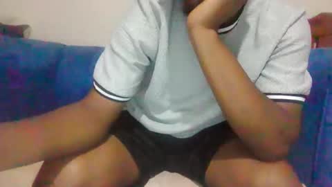 Snapshot of hotguyy001 chatting on 09/20/25, 03:18 hotguyy001 online show from 09/20/25, 03:18