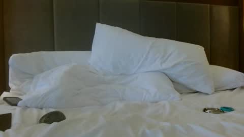 Snapshot of hotharry4545 chatting on 03/24/26, 02:33 hottie online show from 03/24/26, 02:33
