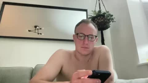 Snapshot of hotholby86 chatting on 12/10/24, 08:38 hotholby86 online show from 12/10/24, 08:38