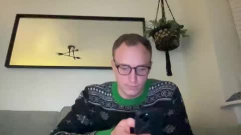 Snapshot of hotholby86 chatting on 12/15/24, 05:20 hotholby86 online show from 12/15/24, 05:20